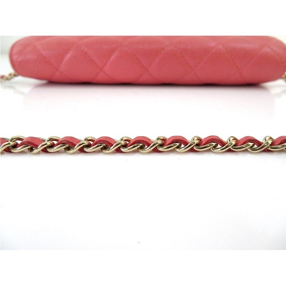 CHANEL Pink Quilted Crossbody Bag - Picture 7 of 16